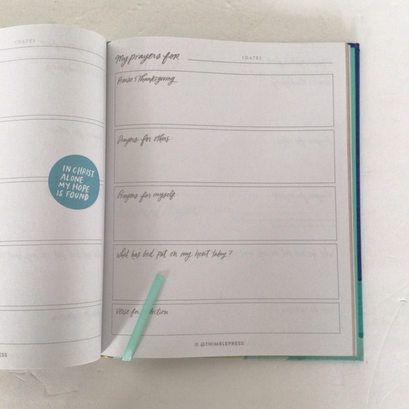 DAILY DEVOTION HARDBOUND GUIDED JOURNAL NWT - Picture 10 of 12